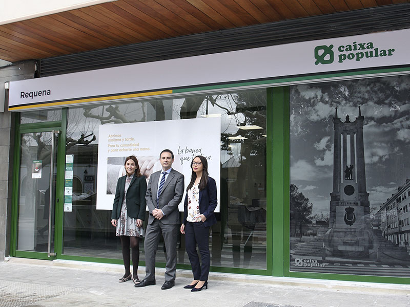 Àgata, Verónica i Ricardo, hui presentem als companys de l'oficina de Requena